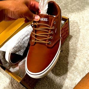 Vans brown leather shoes size 10.5 walking good looking shoes